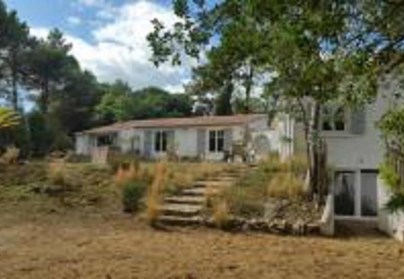 Maison à La Flotte - 3673