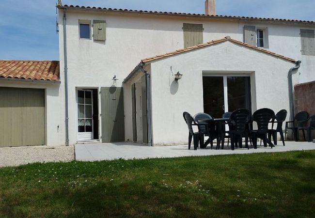 Maison à Le Bois-Plage-en-Ré - 1954